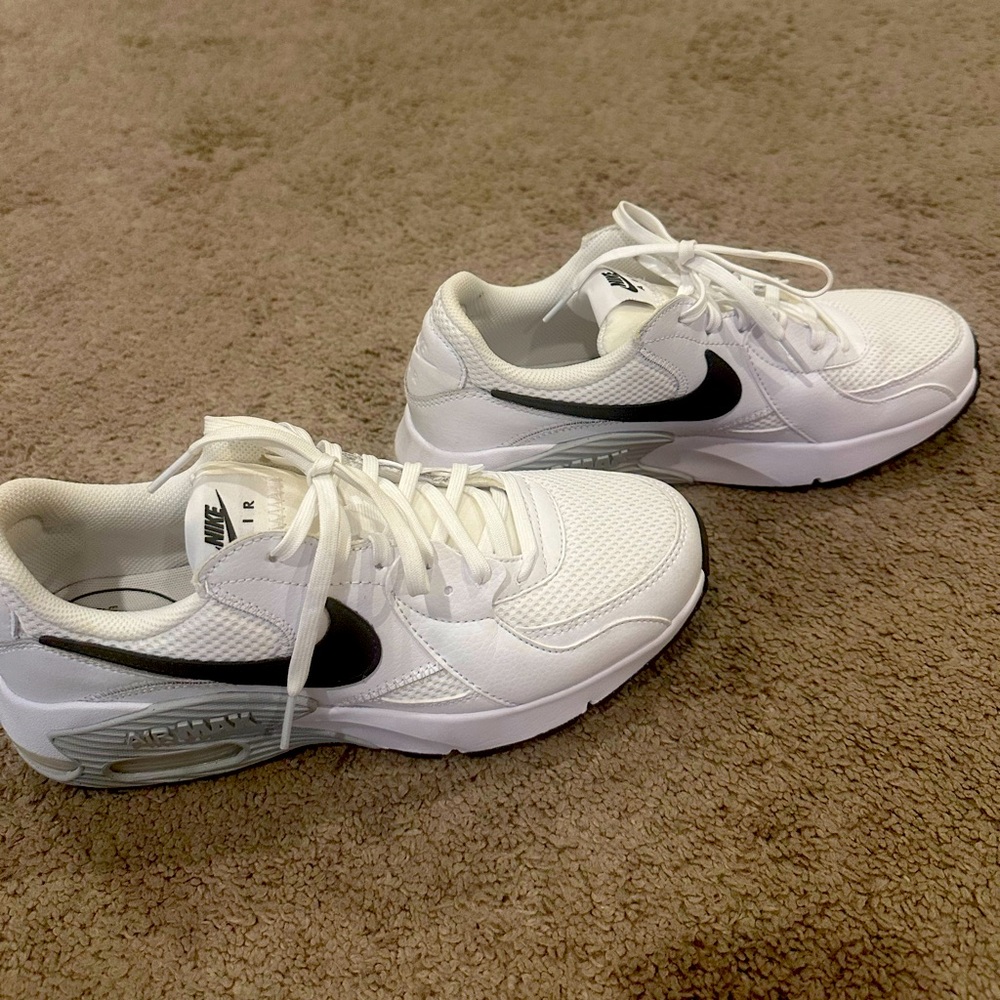 Nike Air Max Shoes Size 9; Like new…never worn